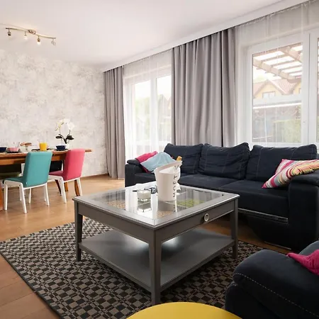 Duzy Pasja Na Parterze Z Tarasem * Jastrzębia Góra