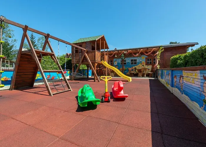 Duzy Pasja Na Parterze Z Tarasem アパート Jastrzębia Góra